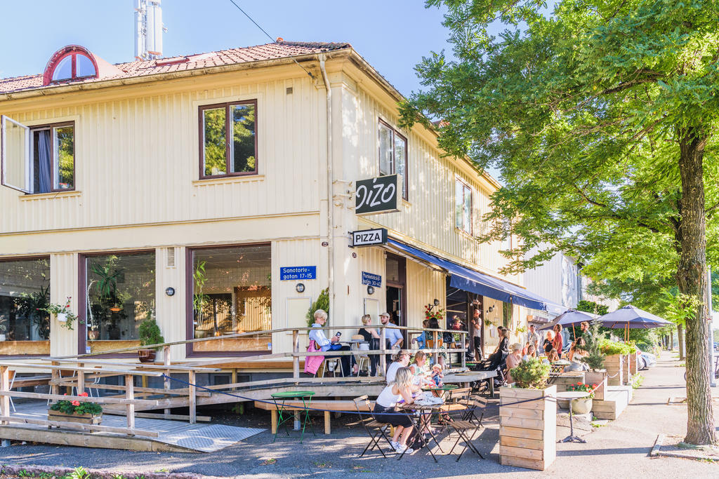 Stenugnsbakade pizzor i Kålltorp