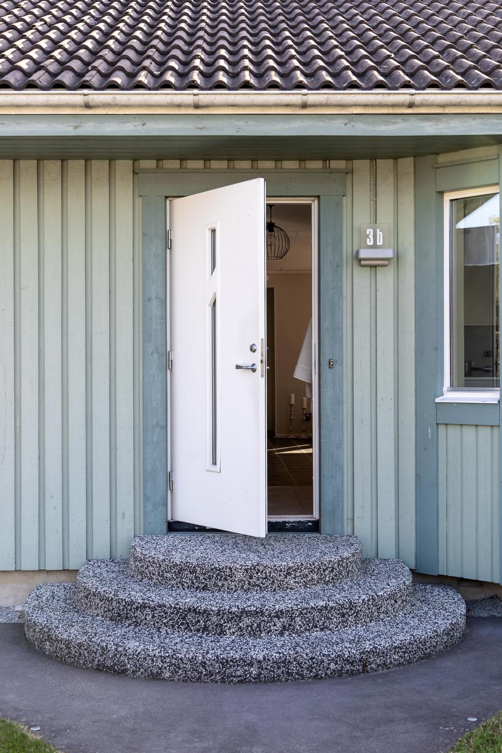 Entré vid bostadshus