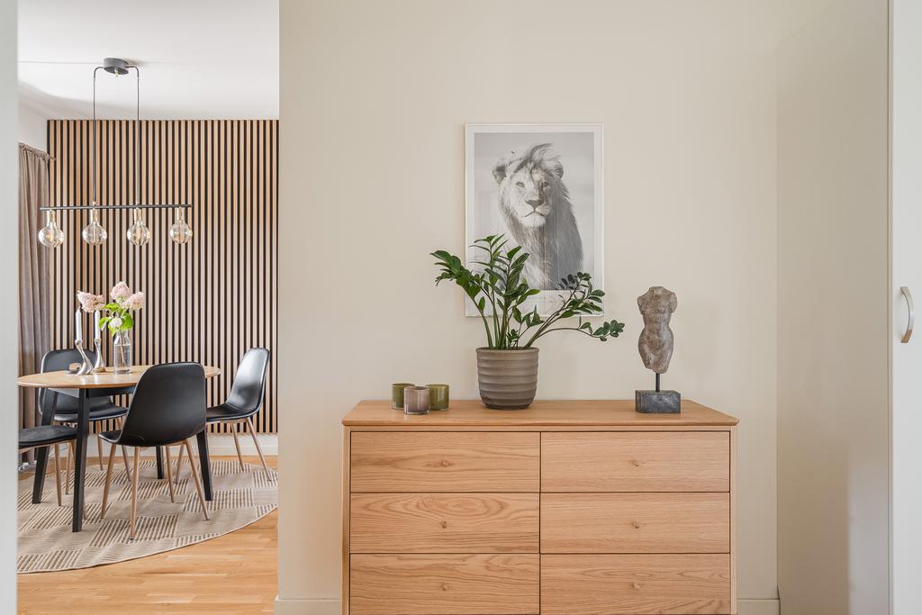 Matplats från hallen