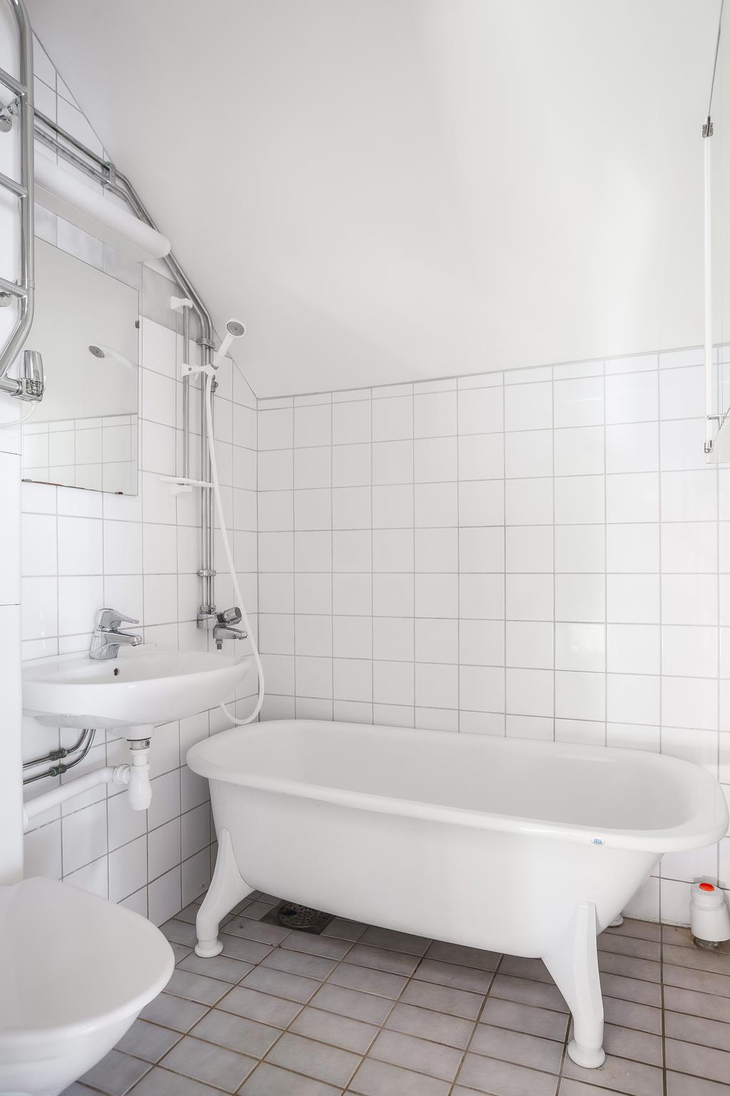 Badrum som renoverades i samband med föreningens stambyte på 90-talet.
