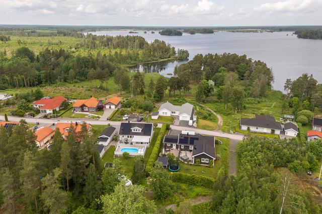 Välkommen till Fyrbovägen 9!