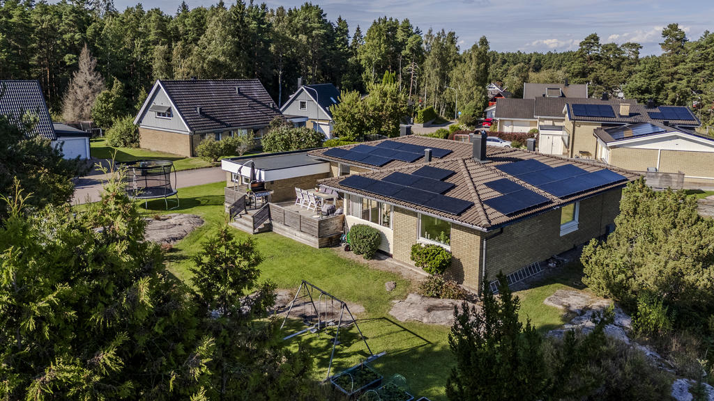 Lövsjövägen 16
