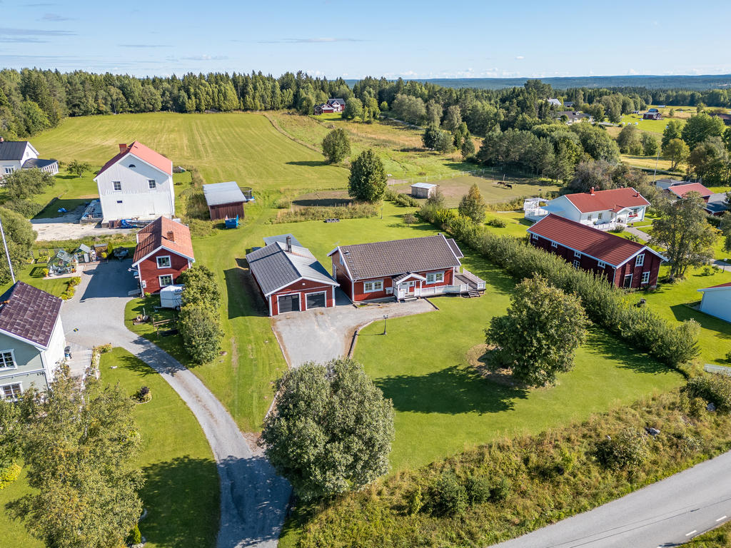 Lantligt och nära Brunflo