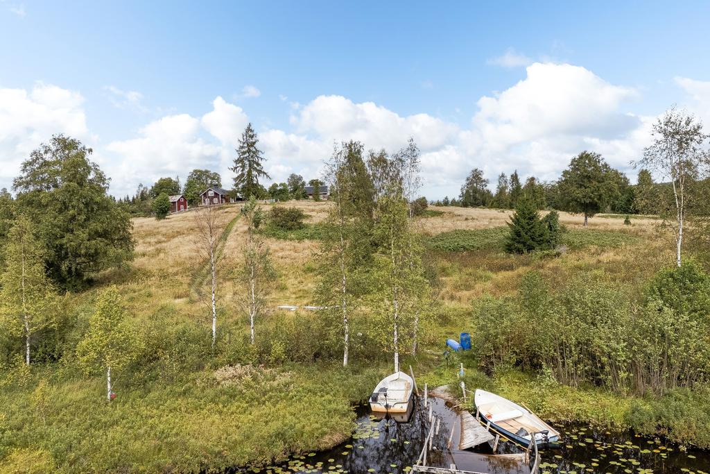 Bryggan behöver lite fix och kärlek. 