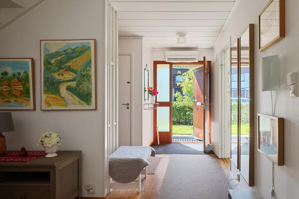 Hall