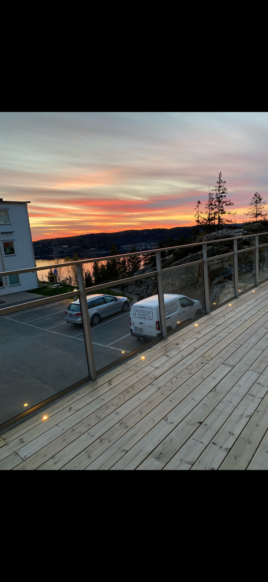 Säljaren egna bild - fin detalj med belysning på altanen
