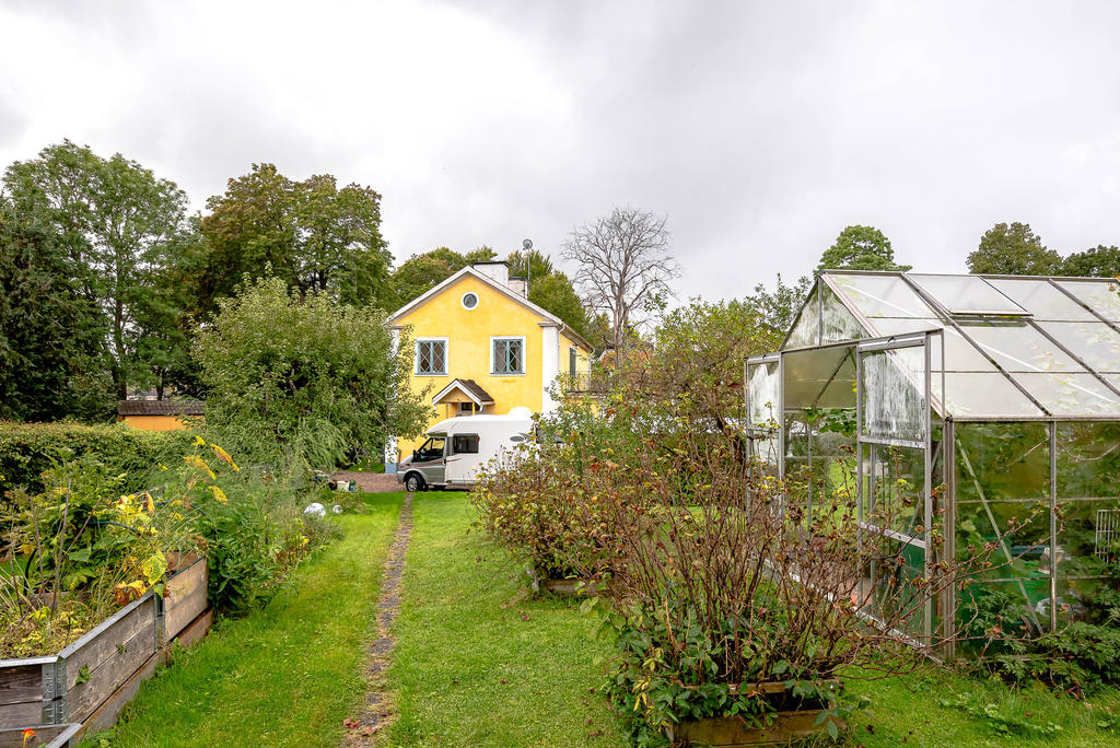 Växthus och odlingar