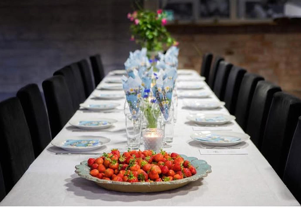 Del av konferens vid midsommar