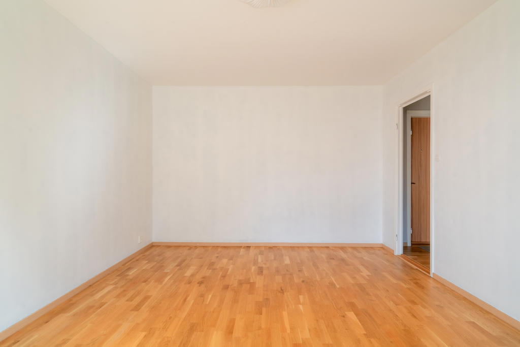 Hörnet i vardagsrummet kan enkelt delas av till en sovalkov