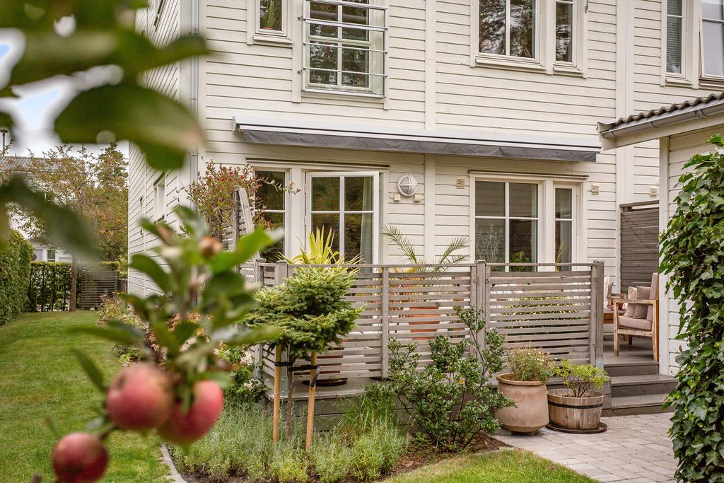 Modernt parhus i tryggt och omtyckt område – 108 kvm med solig trädgård