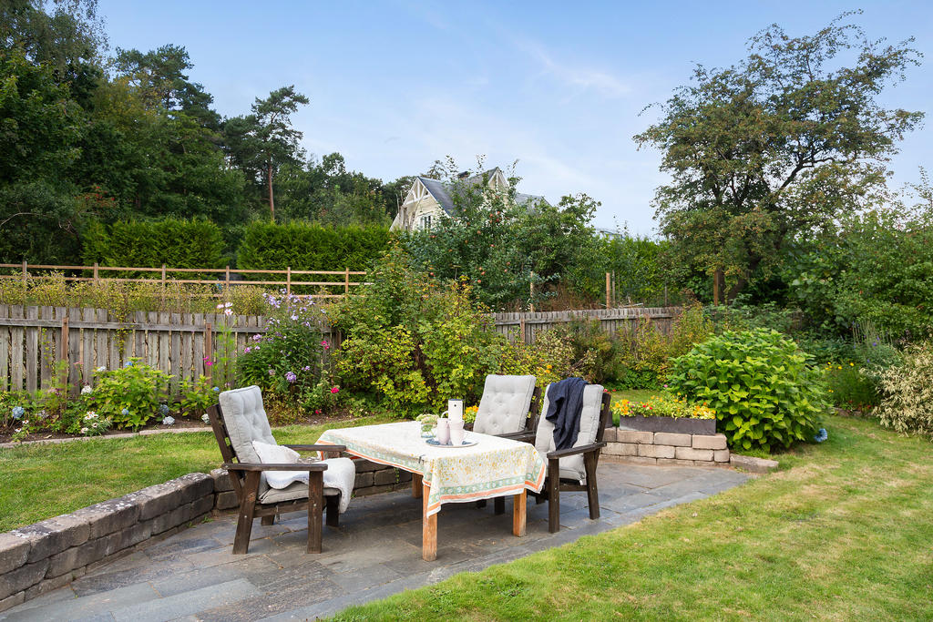 Med plats för flera uteplatser