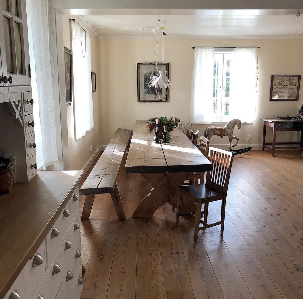 Säljarens egna bilder.