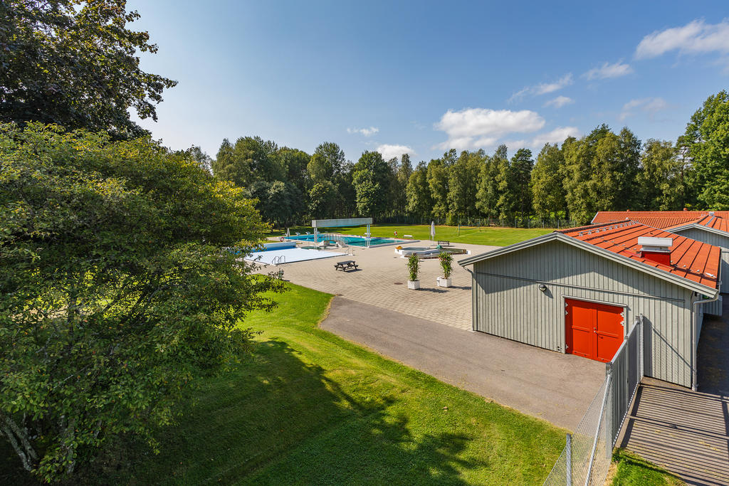 Närhet till Vislandabadet
