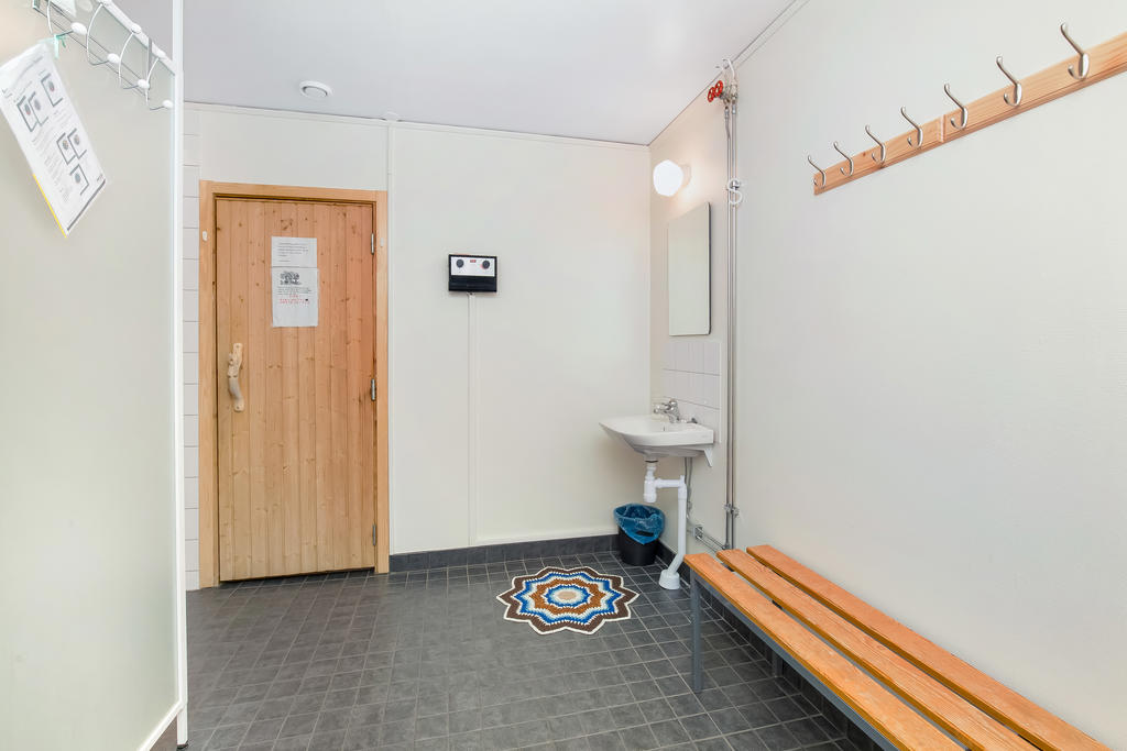 Omklädningsrum med bastu