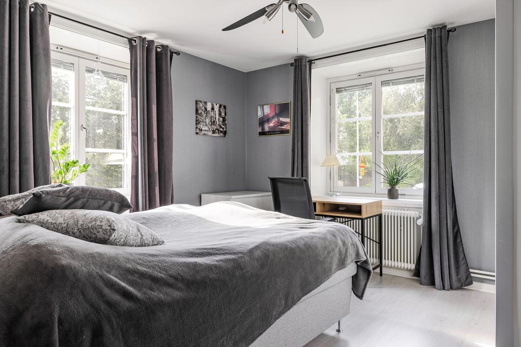 Sovrummet renoverat 2020 i sobra färger