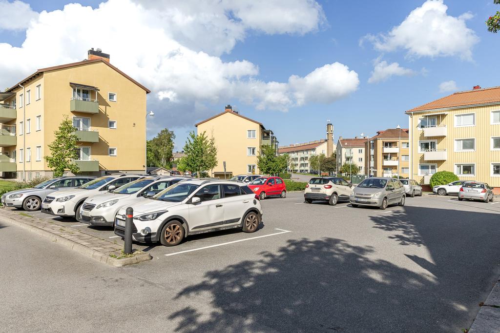 Stor boendeparkering