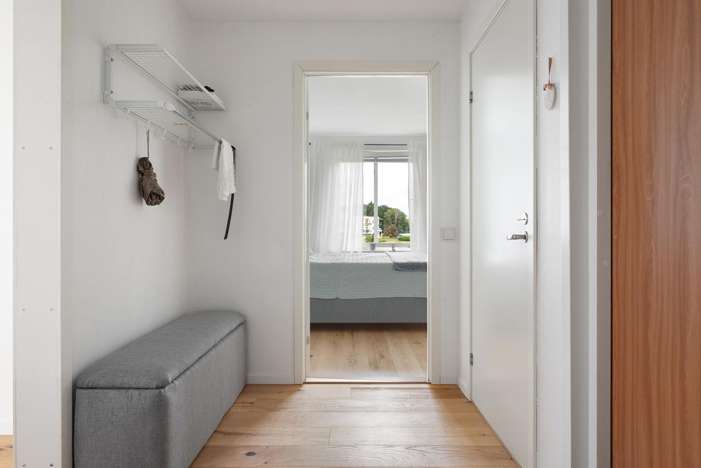Hall och ingång till sovrum 2