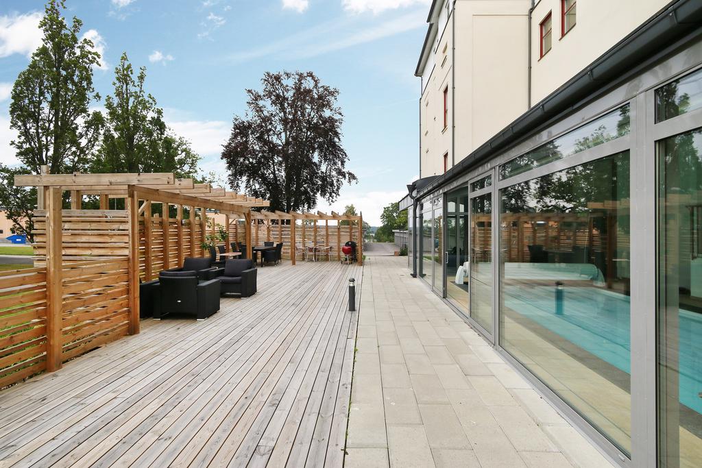 Soldäck med pergola
