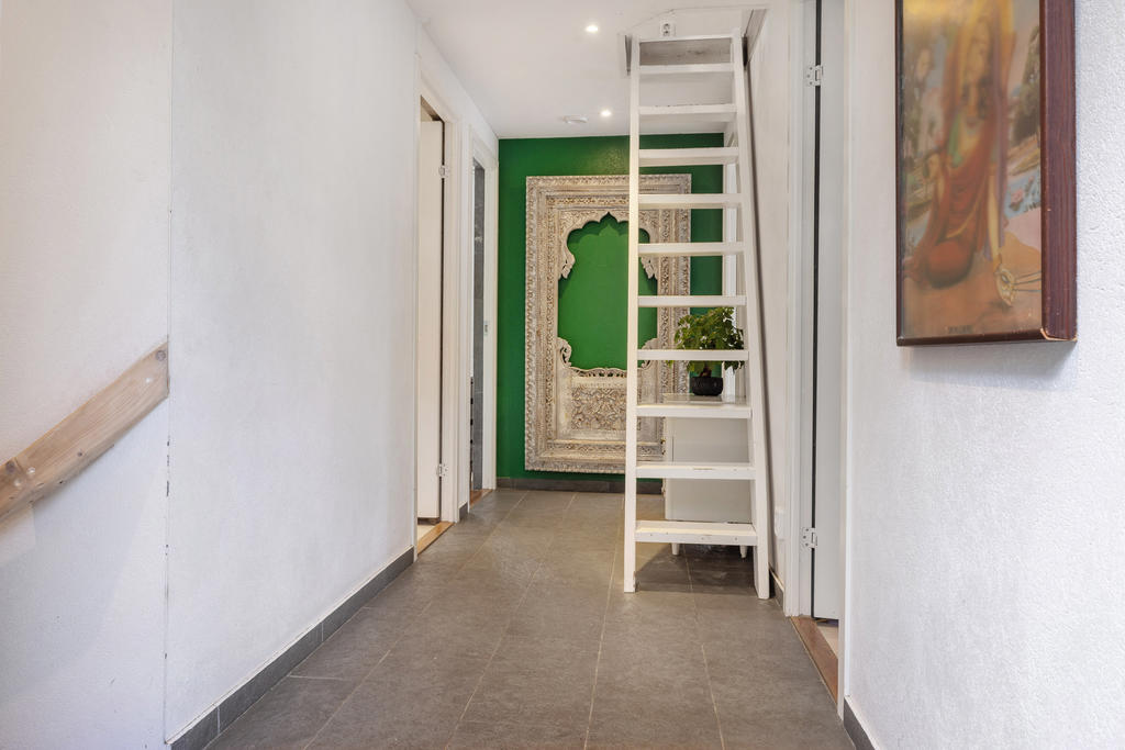 UPPGÅNG LOFTVÅNING