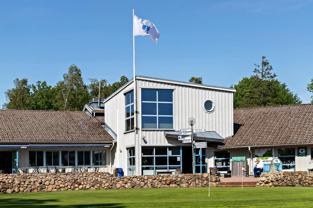 Populära Partille Golfklubb. Här spåras det även upp på vintertid, snön ligger lite längre här i Öjersjö då det är högt beläget