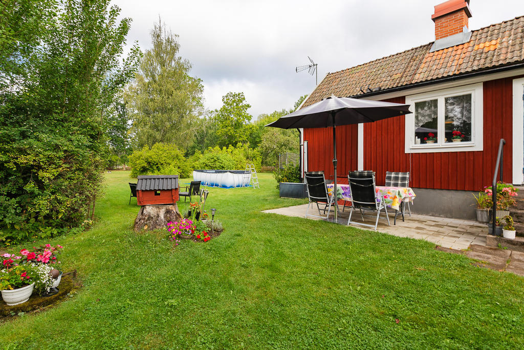 Vacker insynsskyddad uteplats