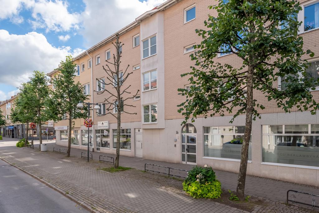 Entré från Hagendalsvägen