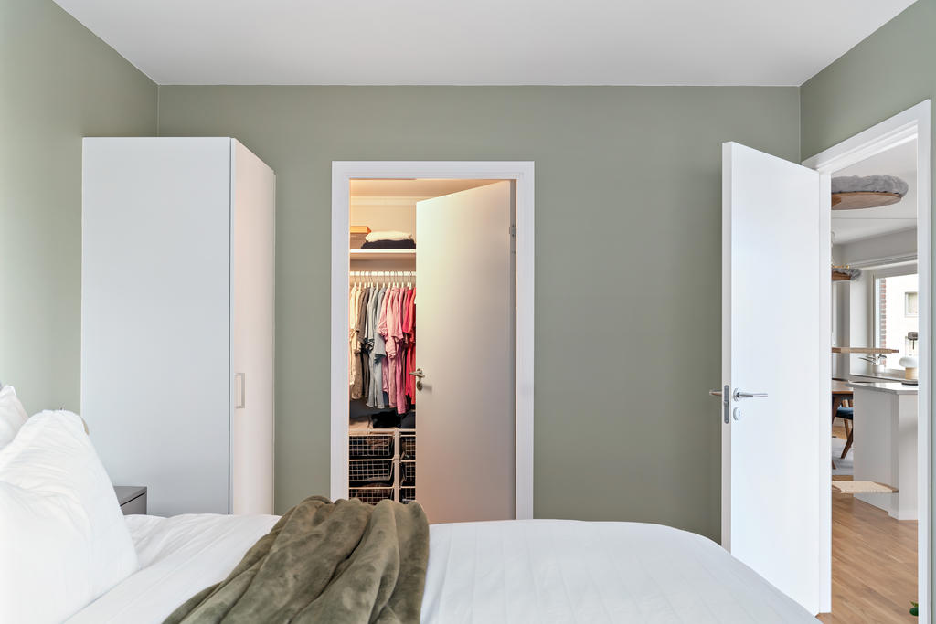 ... walk in closet