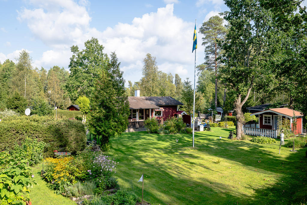 Här trivs man i lugnet - med flaggan i topp!