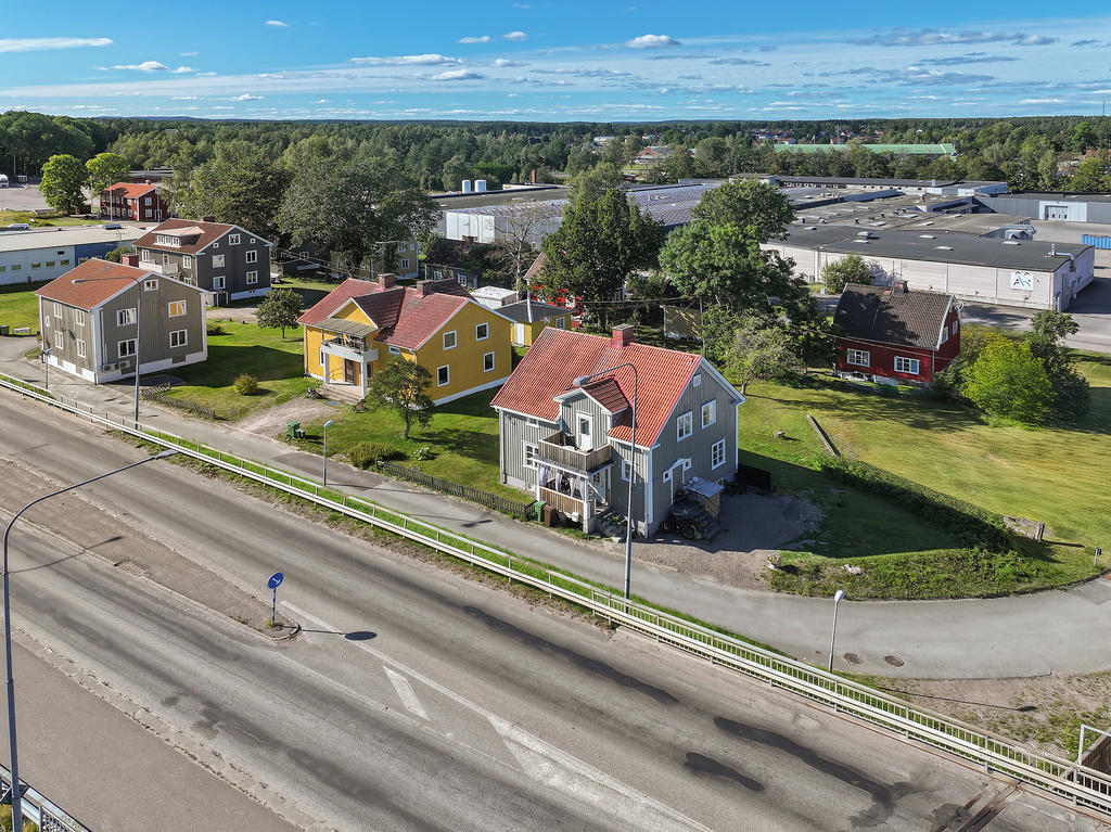 Västra Bangatan 14, 16, 18 , 22