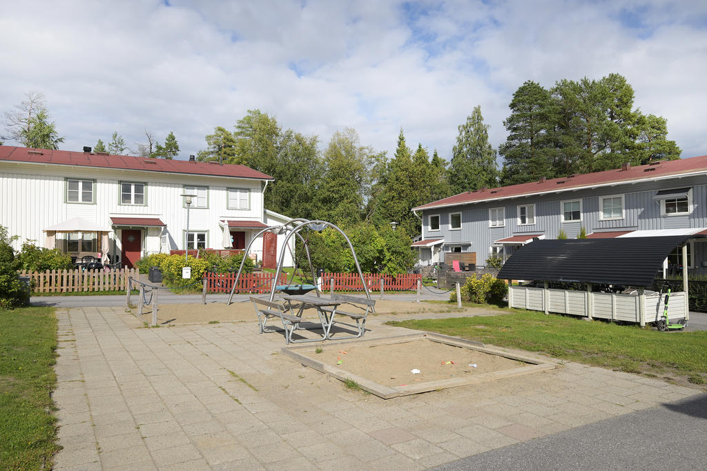 Lekplats på  innergården