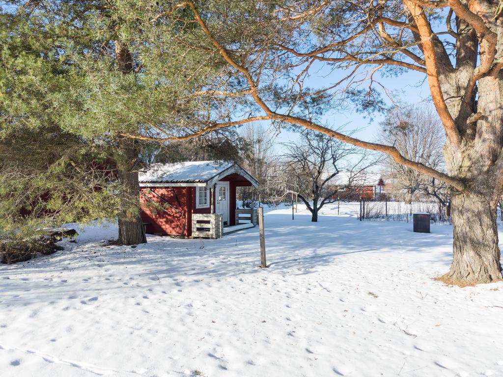 Friggebod/gäststuga på tomten