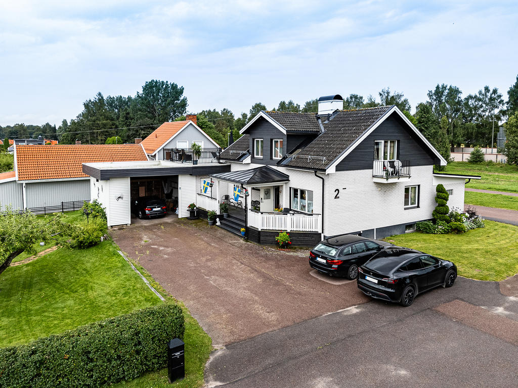 Tvärgatan 2