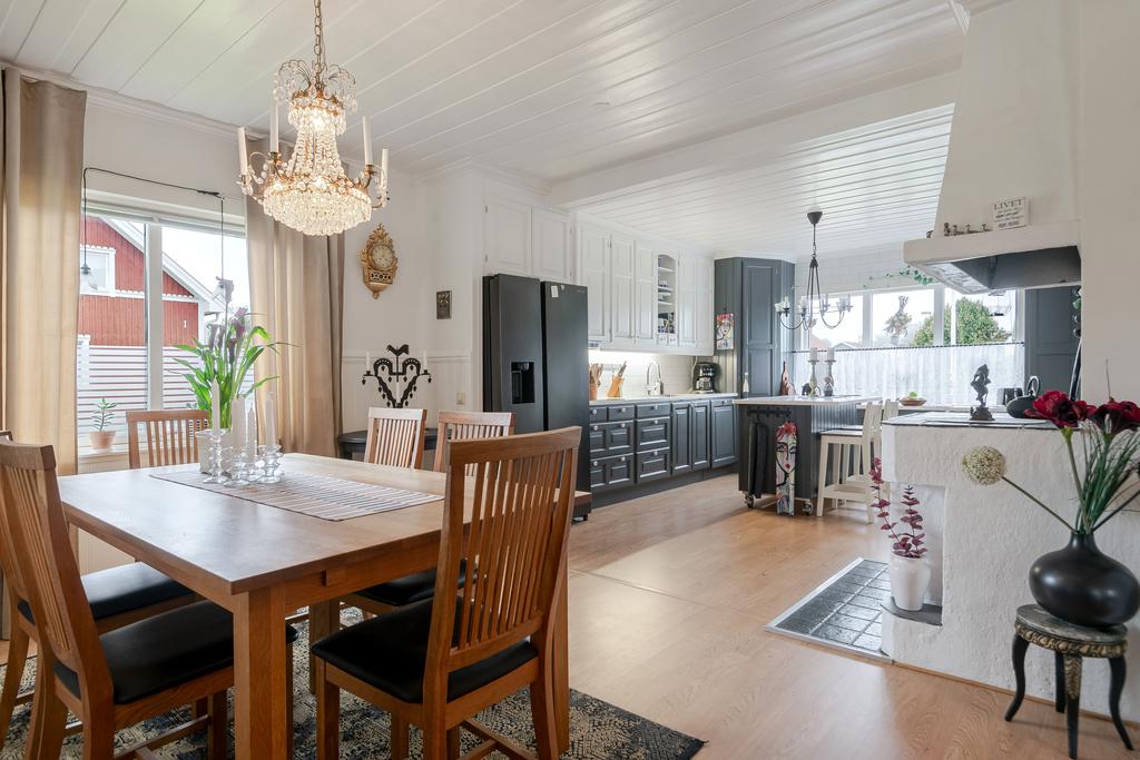 Matplats mot köket