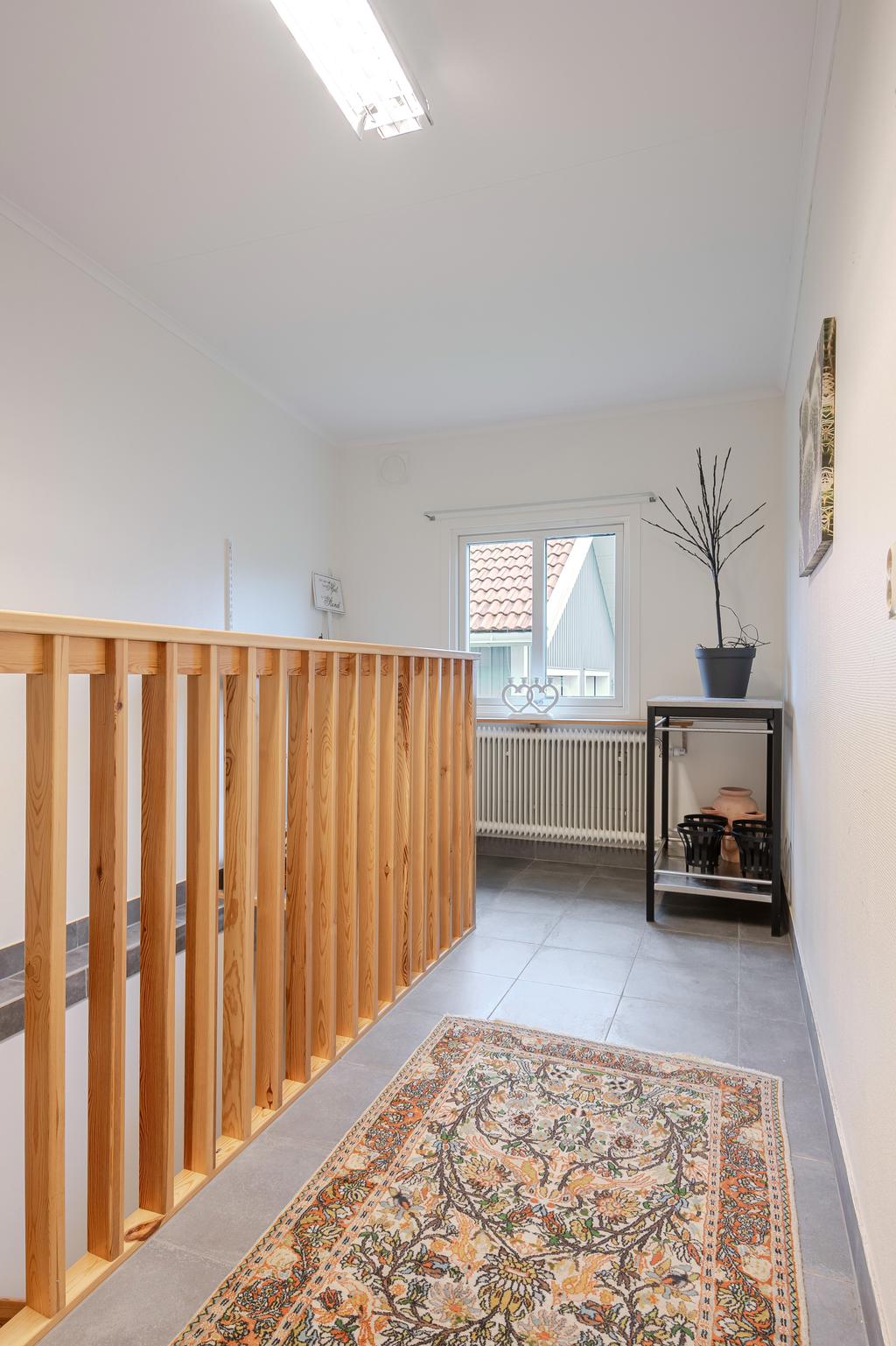Egen ingång mellan garage och hemmakontoret