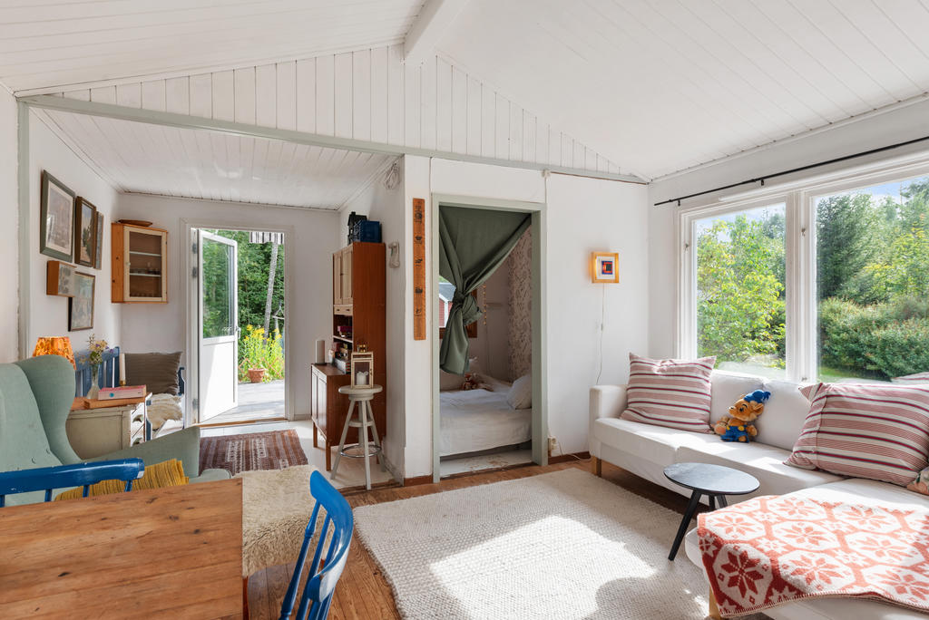 Allrum, sovrum 3 och utgång till altan