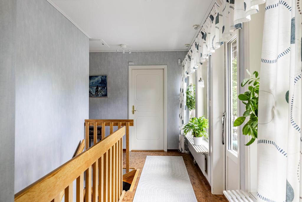 Inre hall - utgång till altanen