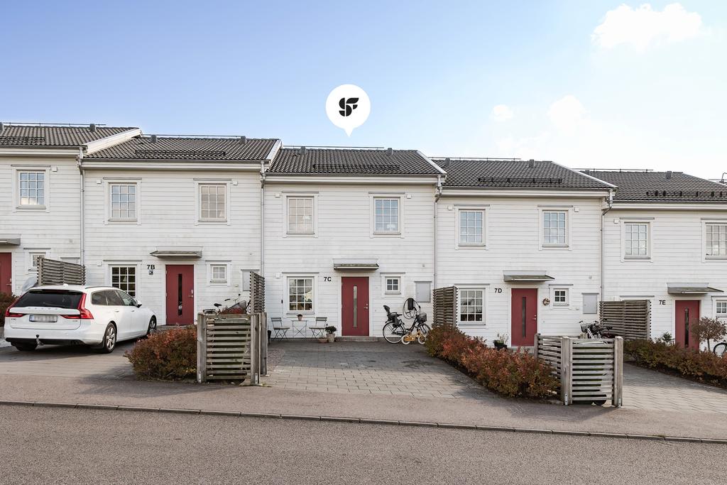 Varmt välkomna till Valthornsvägen 7C! 