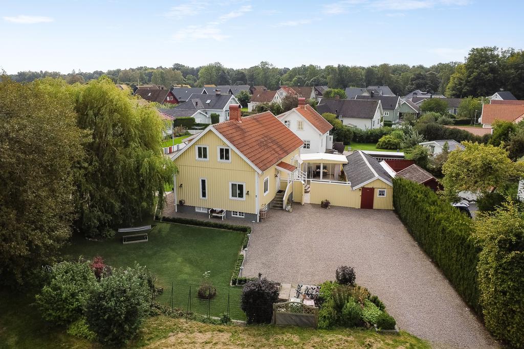 En mysig fastighet som har gångavstånd in till Falkenbergs Centrum 