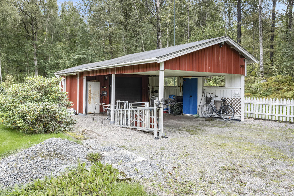 Carport med garage
