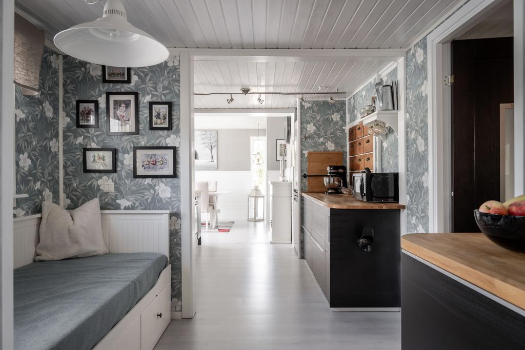 Litet allrum med säng för extragäster.