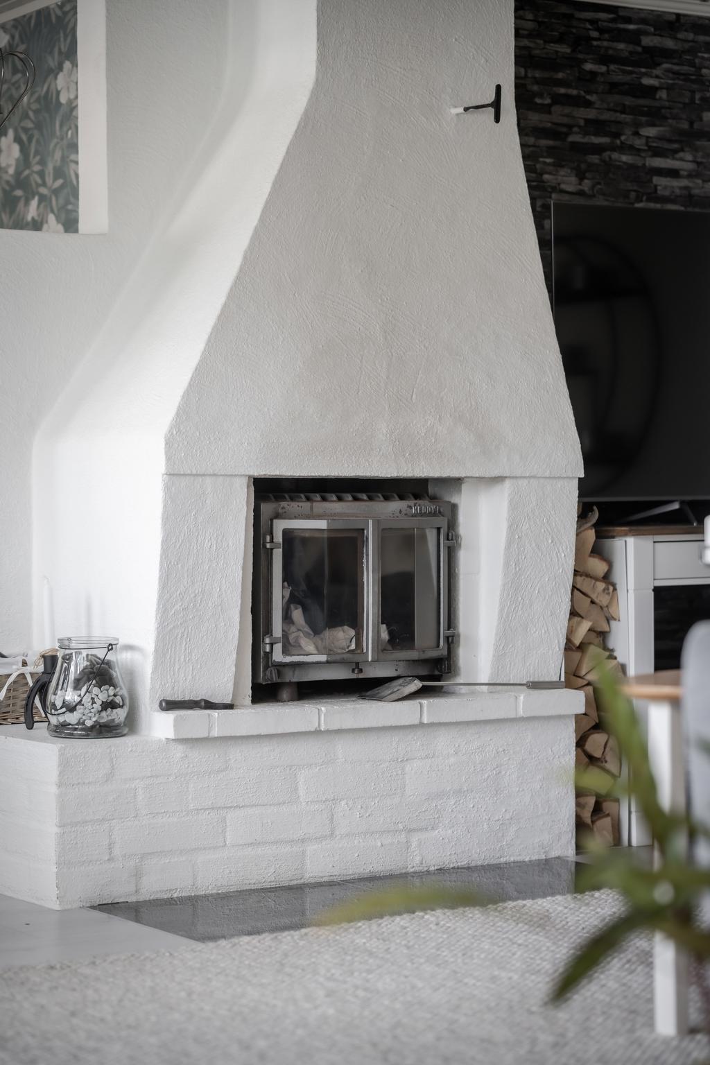 Braskamin i vardagsrummet