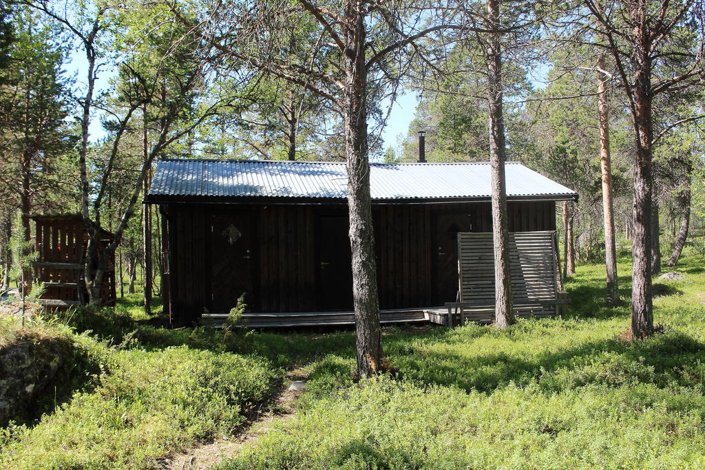 Uthus med bl.a bastu och gästrum