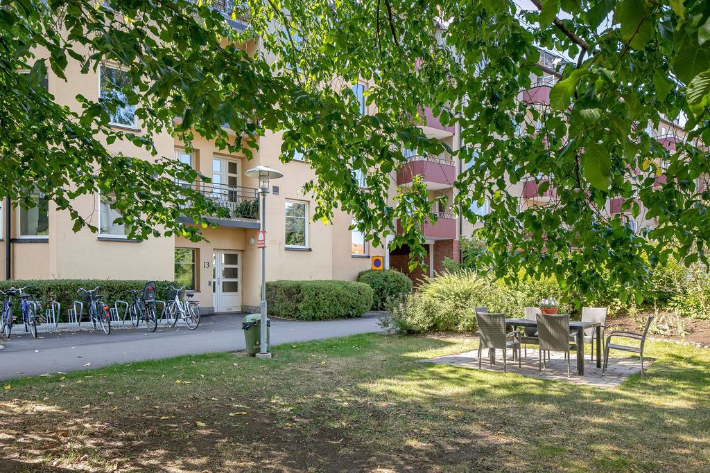 Gemensam uteplats på innergården