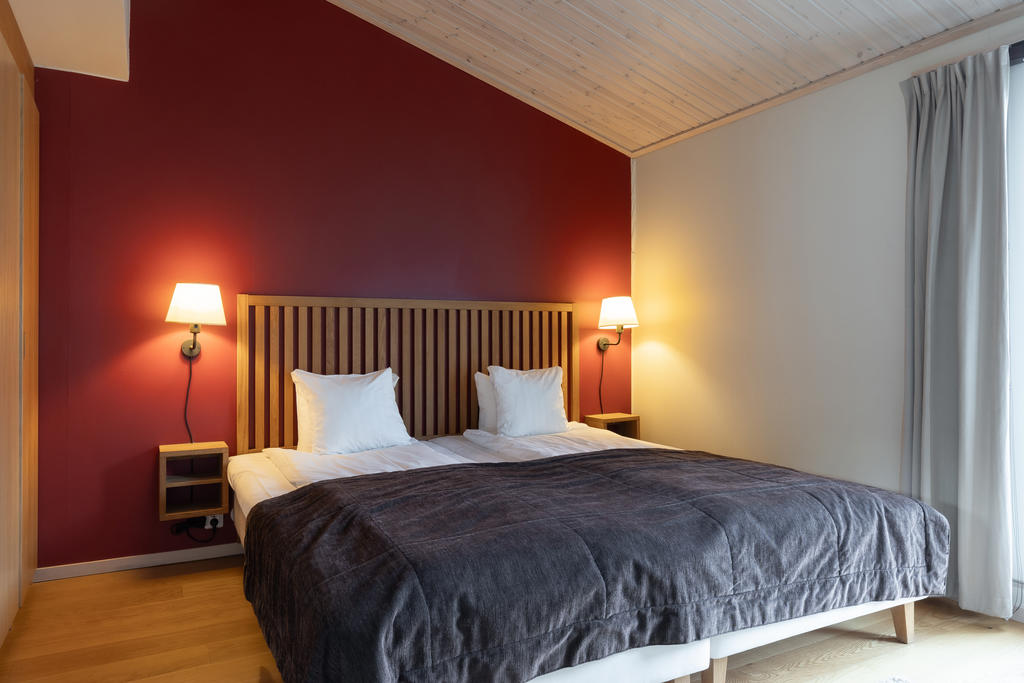 Master bedroom
OBS! Bilderna kan vara från andra liknande lägenheter, varpå planlösning, färgsättning och tillval kan skilja sig från aktuell lägenhet.