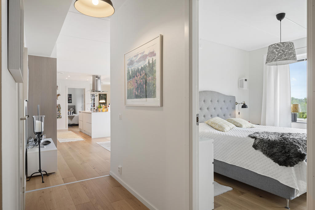 Master Bedroom sett från hallen