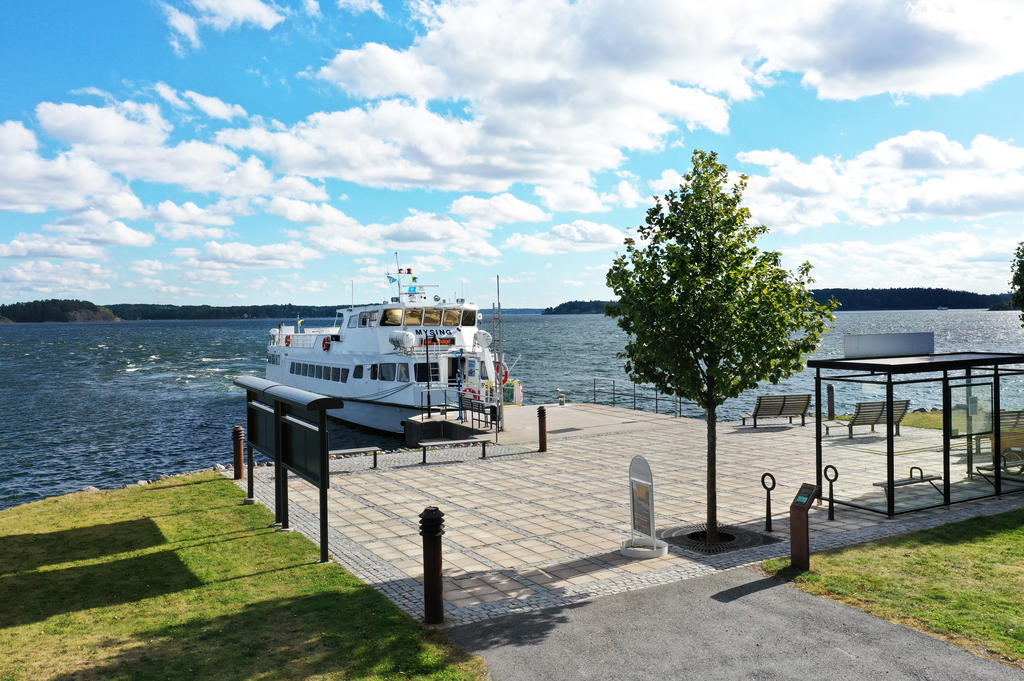 Grenadjärdsbryggan