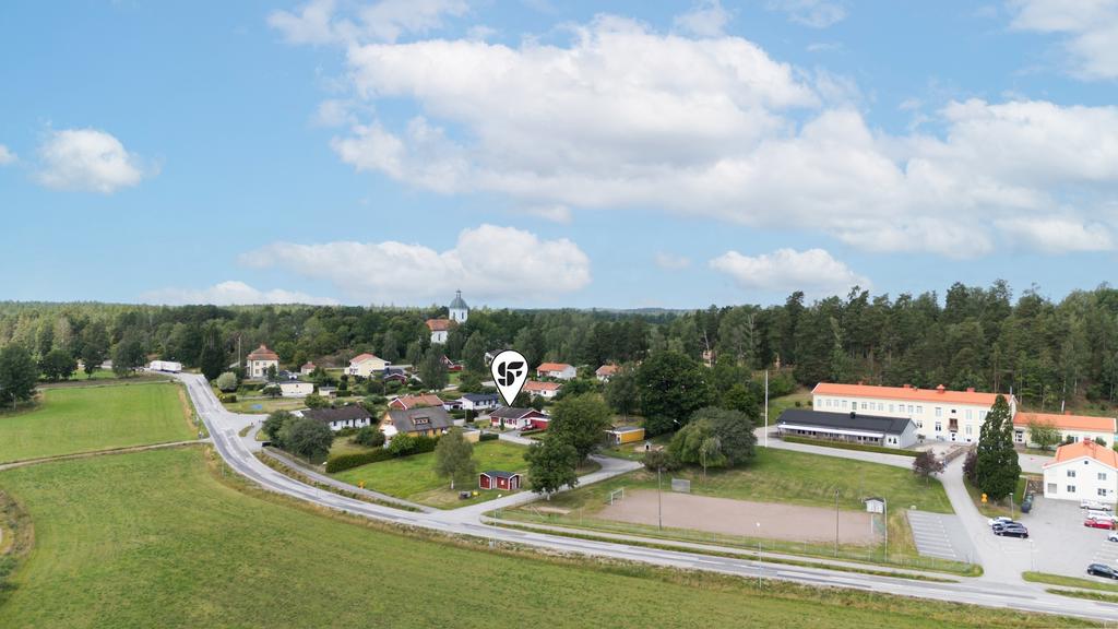 Nära till skola, förskola, fotbollsplan och lekplats