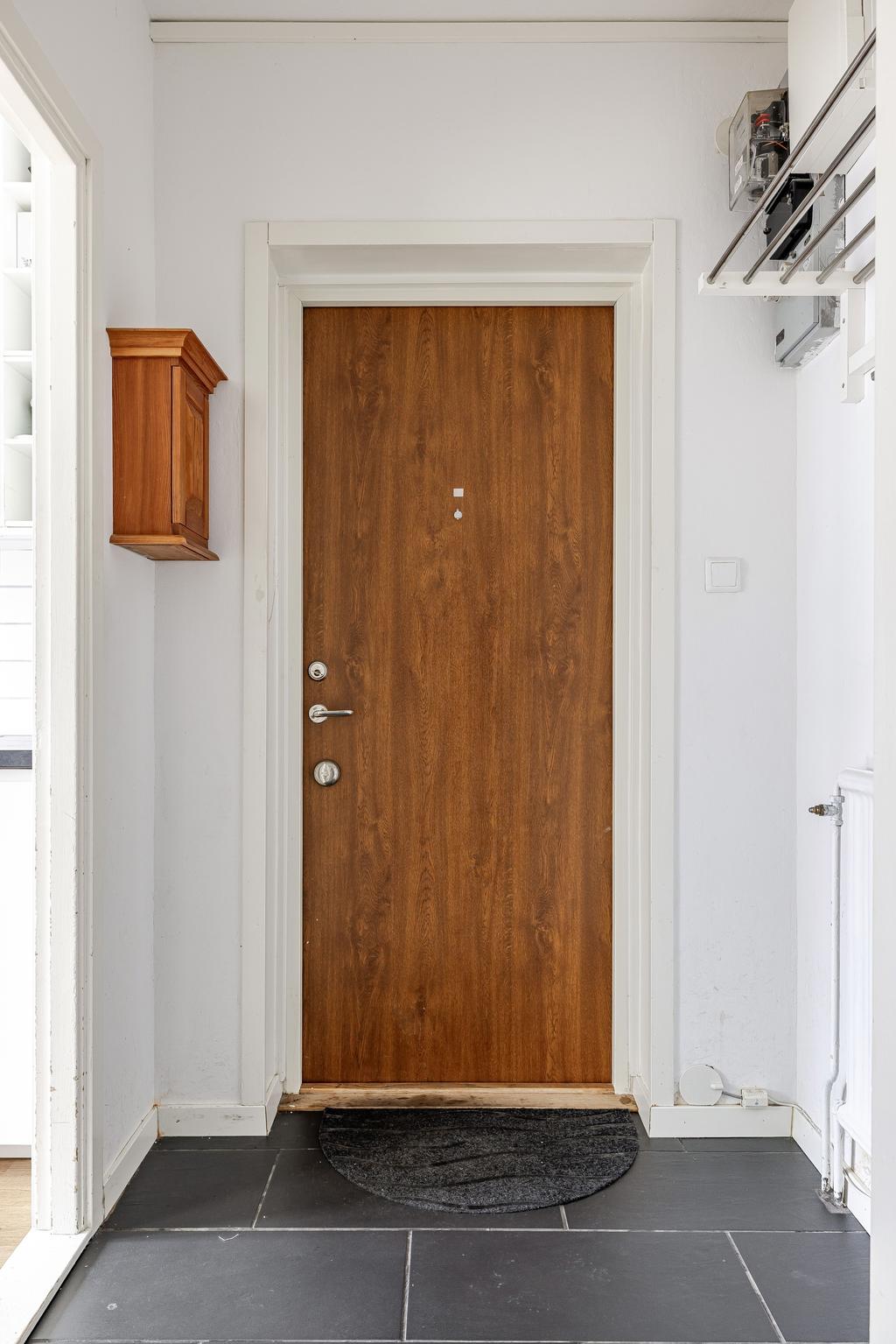 Entré med avhängningsmöjligheter