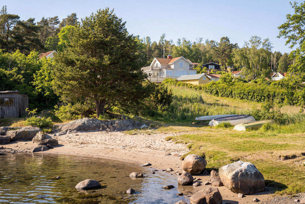 Stranden ca 200 m nedanför huset