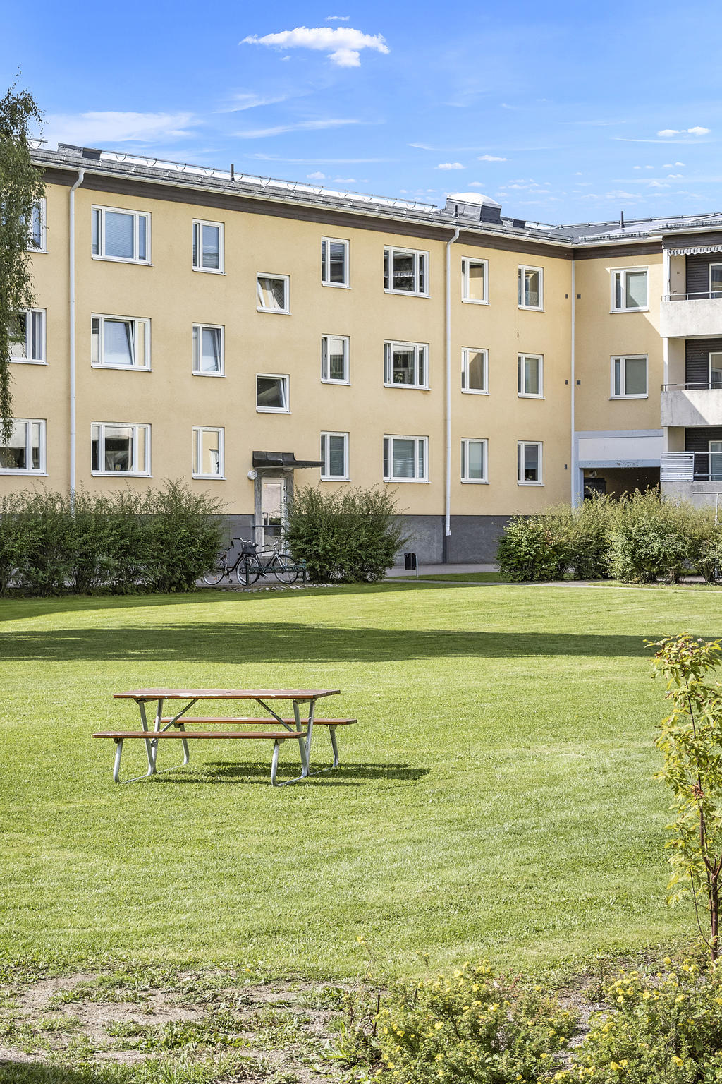 Innergård med grönytor